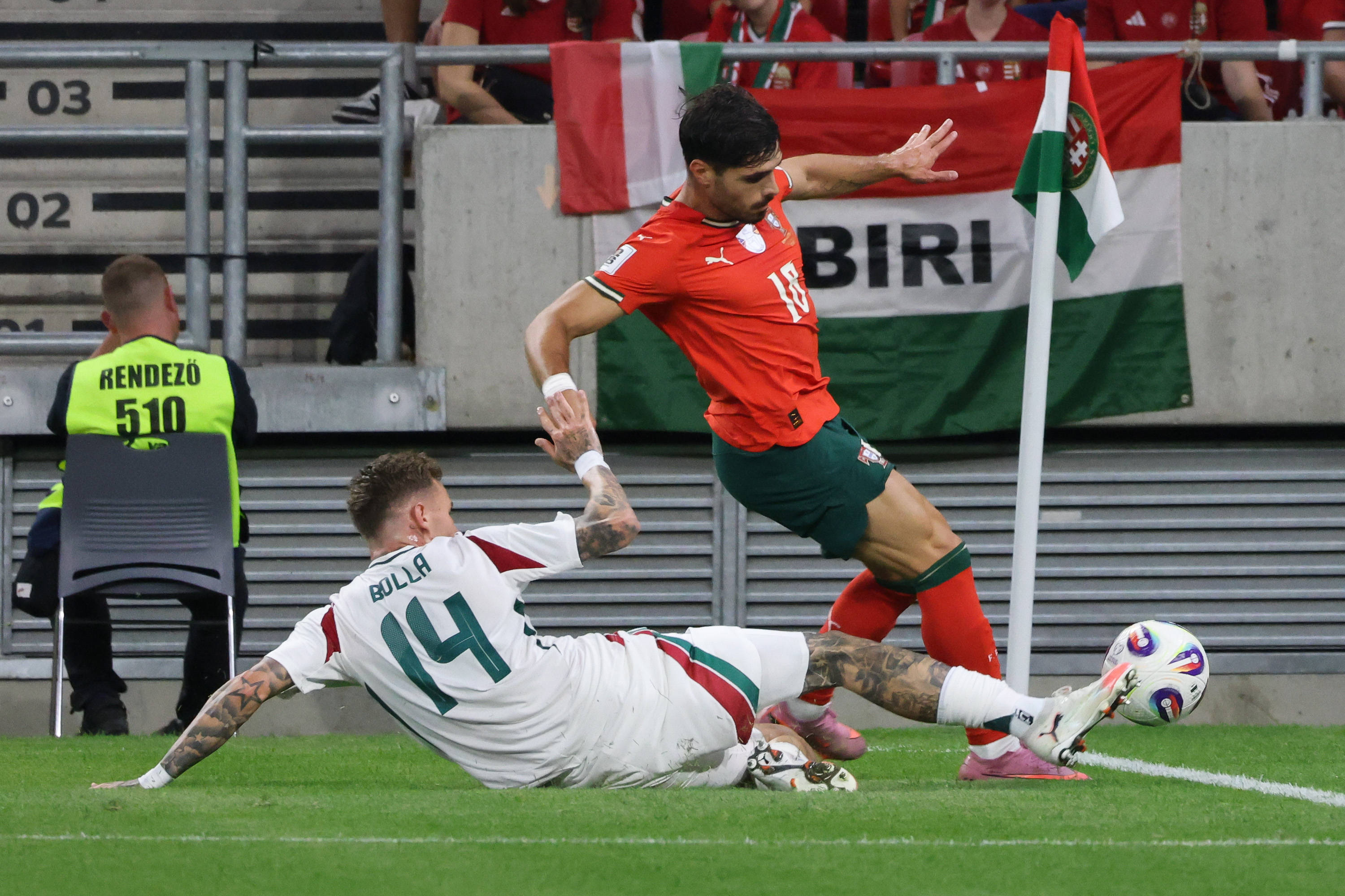 开云体育APP下载-葡萄牙队在欧预赛中全面发挥！